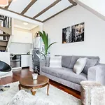 Gorgeous And Charming Apt With Terrace